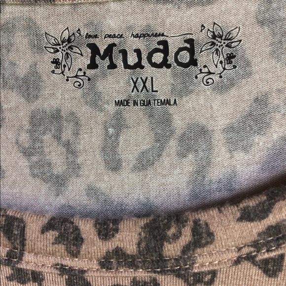 XXL Long Sleeve Pull Over Top - Picture 3 of 3